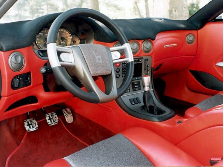 Интерьер Alfa Romeo Bella Concept 1999 года  (фото 8 из 15)
